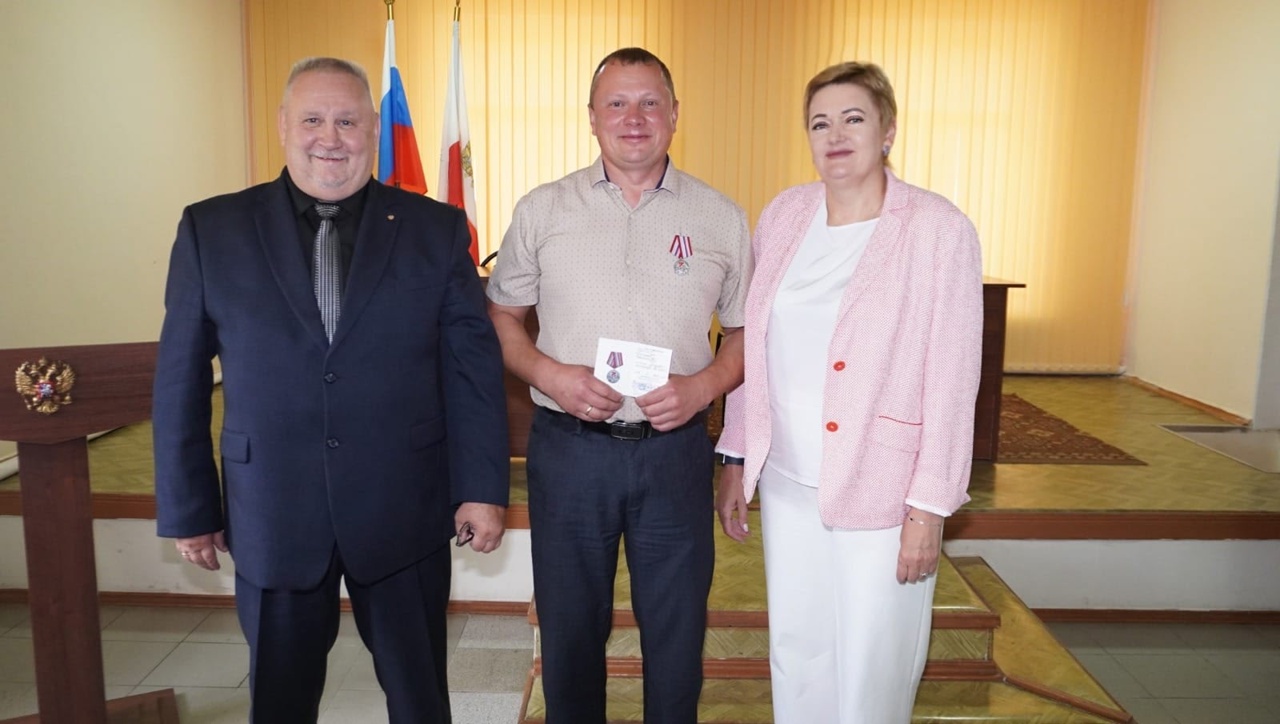 Герои дня.