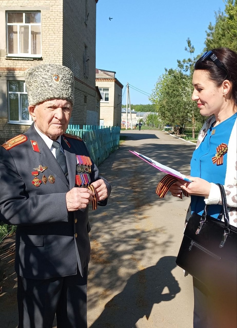 В Екатериновском районе проходит акция «Георгиевская ленточка».