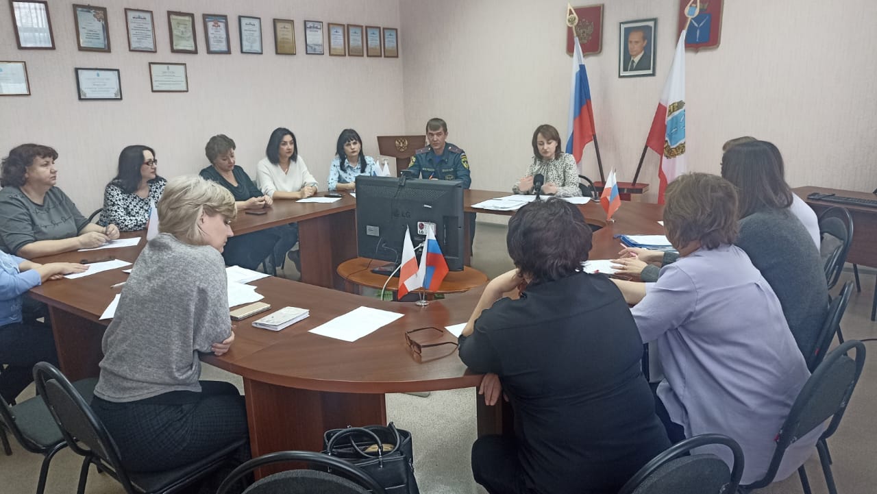 Вопросы несовершеннолетних.