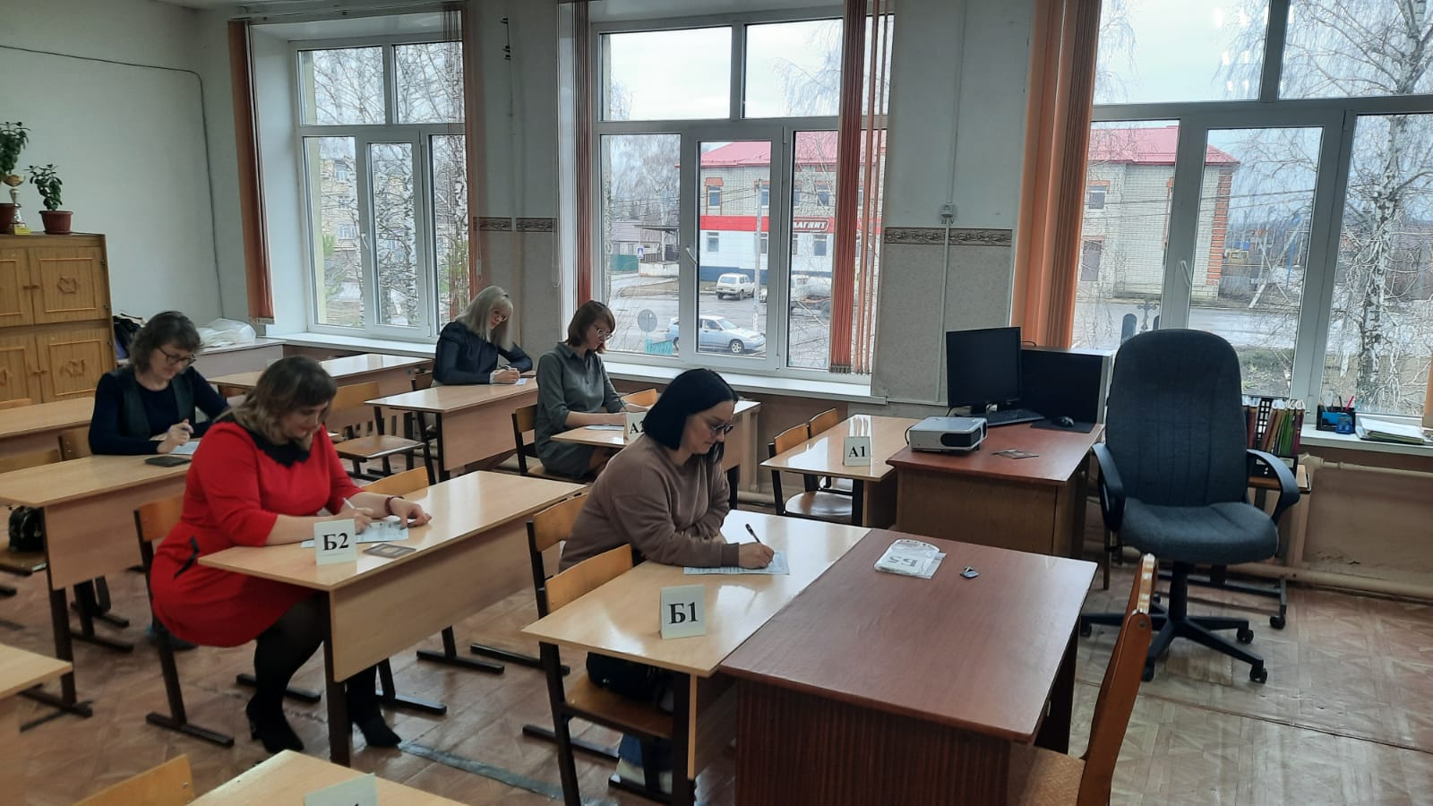 Акция «Сдаем вместе. День сдачи ЕГЭ с родителями».