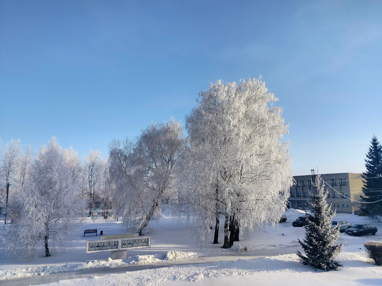 Благоустройство продолжается.