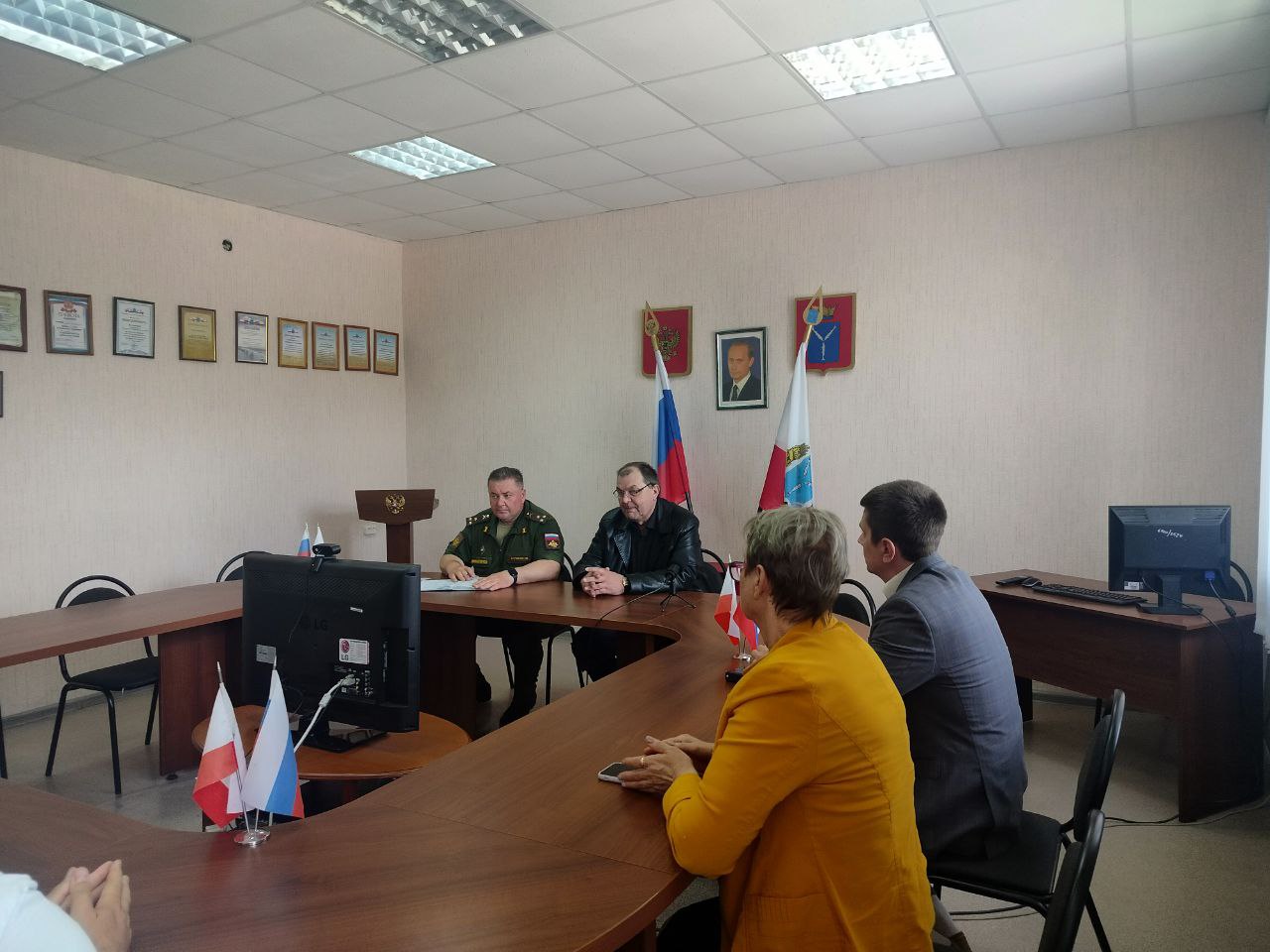 Рабочие встречи.