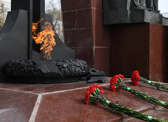 Выплаты ветеранам к 80-летию Победы в Великой Отечественной войне Отделение СФР по Саратовской области перечислит в апреле.